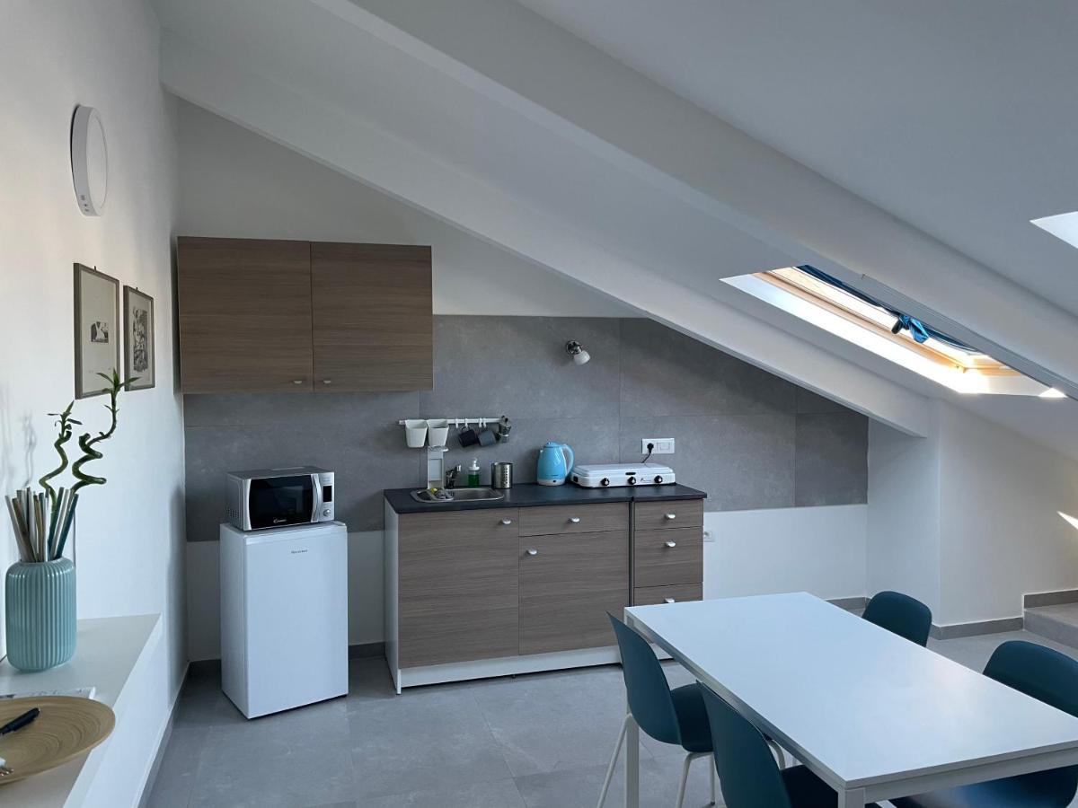 Sky View House Naples公寓 外观 照片
